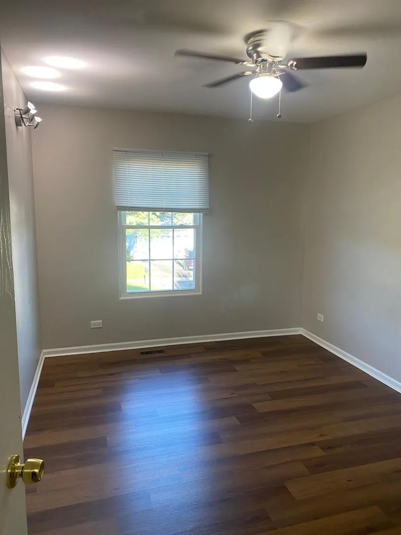 1102 Southbridge Ln, , 60194, USA 60194-Schaumburg-IL