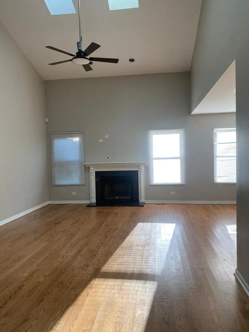 1102 Southbridge Ln, , 60194, USA 60194-Schaumburg-IL