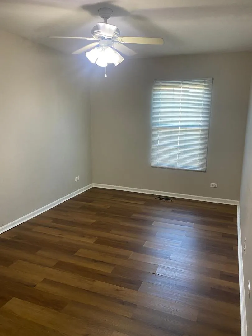 1102 Southbridge Ln, , 60194, USA 60194-Schaumburg-IL