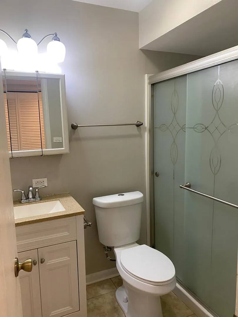1102 Southbridge Ln, , 60194, USA 60194-Schaumburg-IL