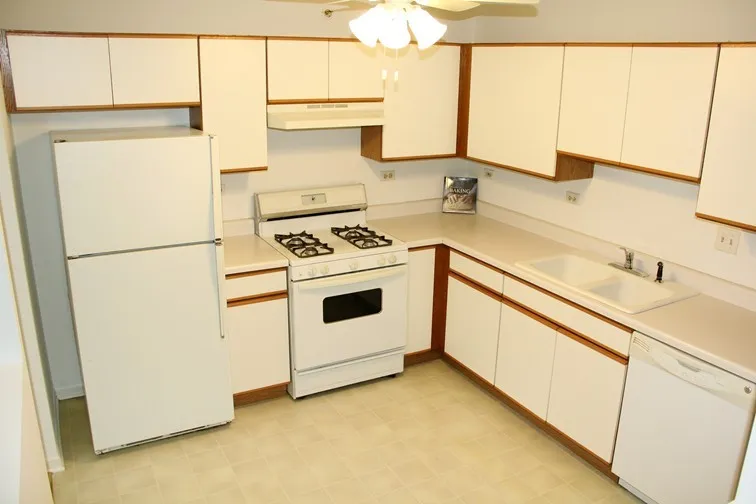 5S560 Paxton Dr, , 60563, USA 60563-Naperville-IL