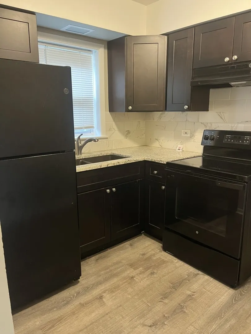 1340 N Main St, ,  60187, USA 60187-Wheaton-IL