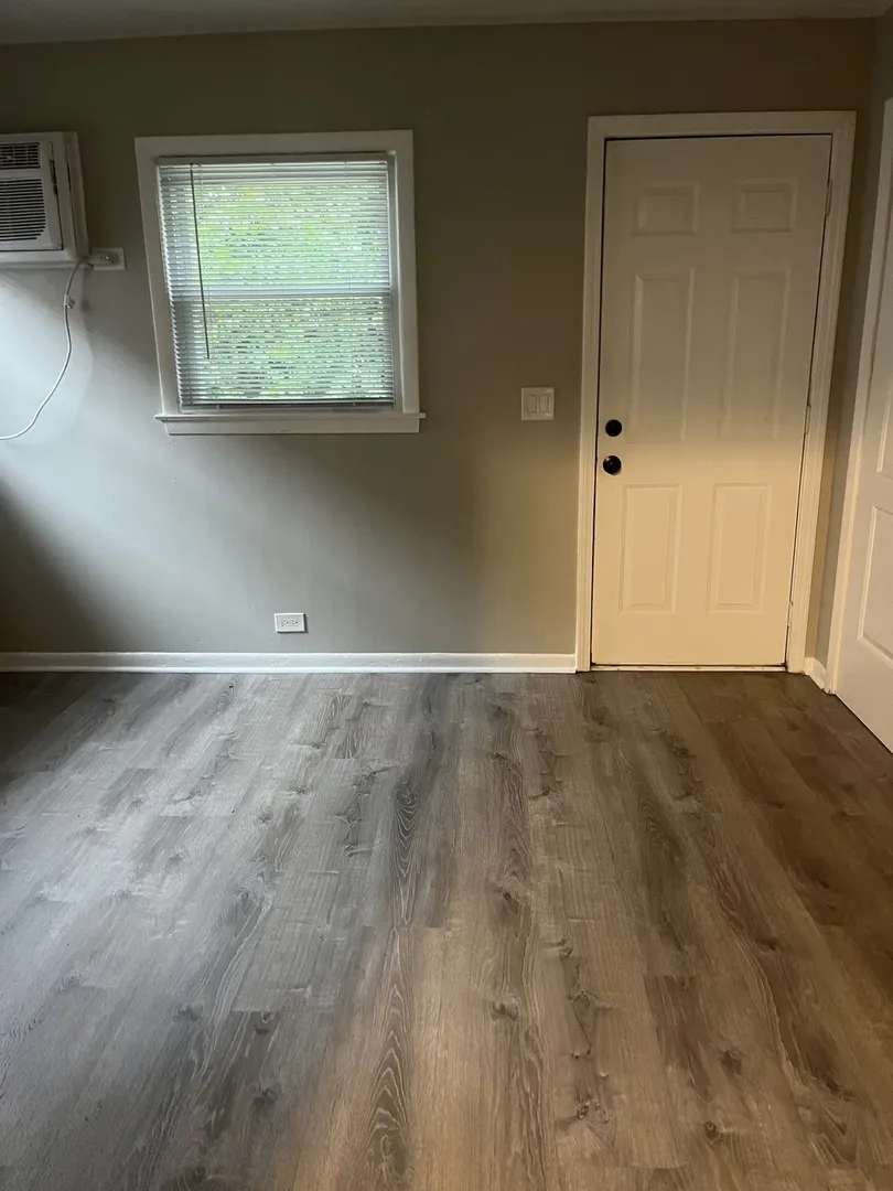 1340 N Main St, ,  60187, USA 60187-Wheaton-IL