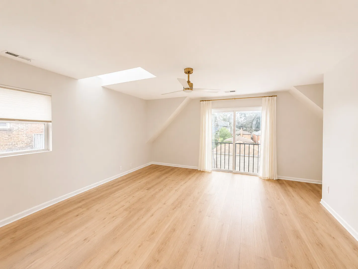 3914 N Mozart St, ,  60618, USA 60618-Chicago-IL