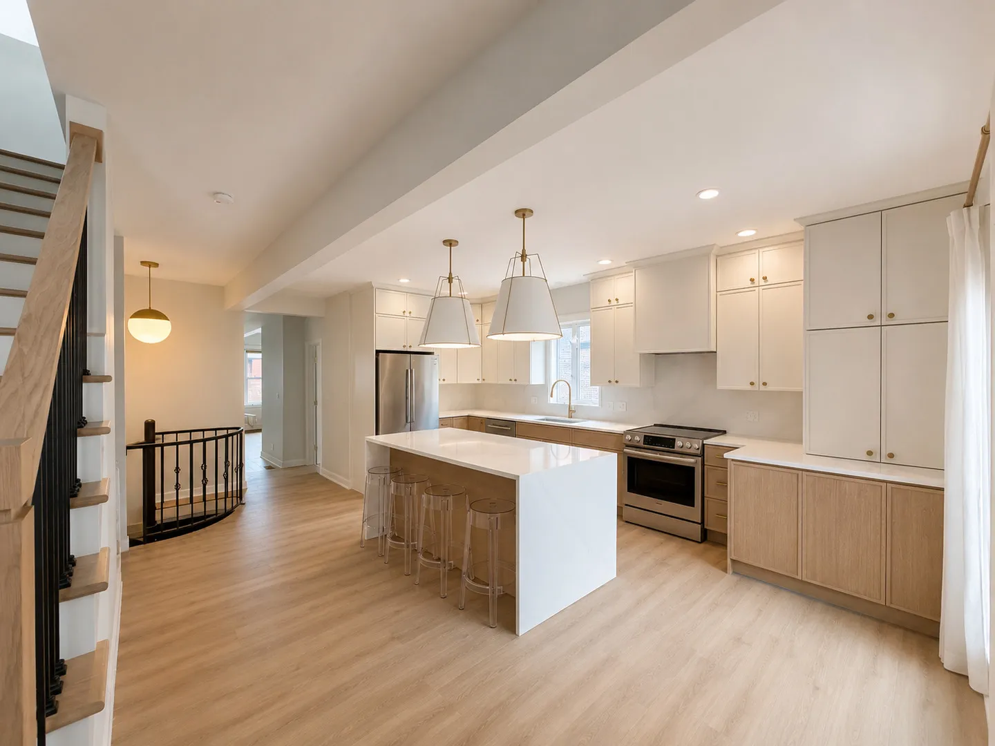 3914 N Mozart St, ,  60618, USA 60618-Chicago-IL