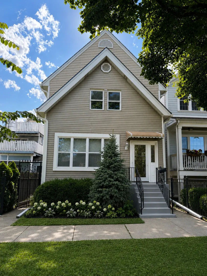 3914 N Mozart St, ,  60618, USA 60618-Chicago-IL
