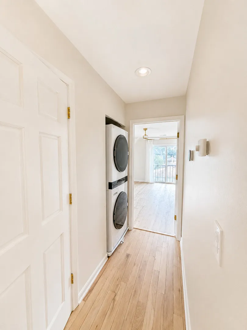 3914 N Mozart St, ,  60618, USA 60618-Chicago-IL