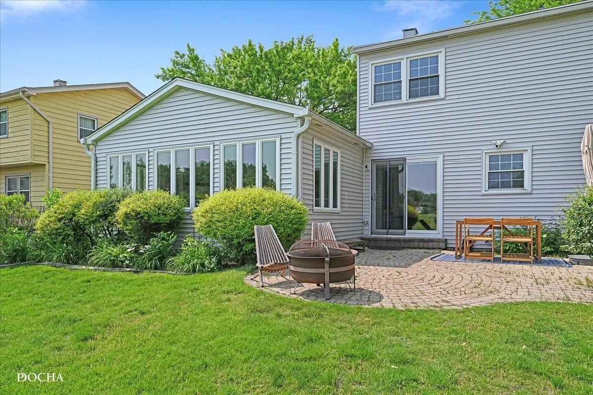 1012 Bainbridge Dr, ,  60563, USA 60563-Naperville-IL