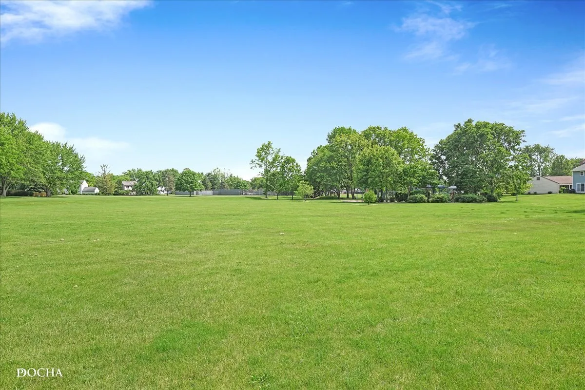1012 Bainbridge Dr, ,  60563, USA 60563-Naperville-IL