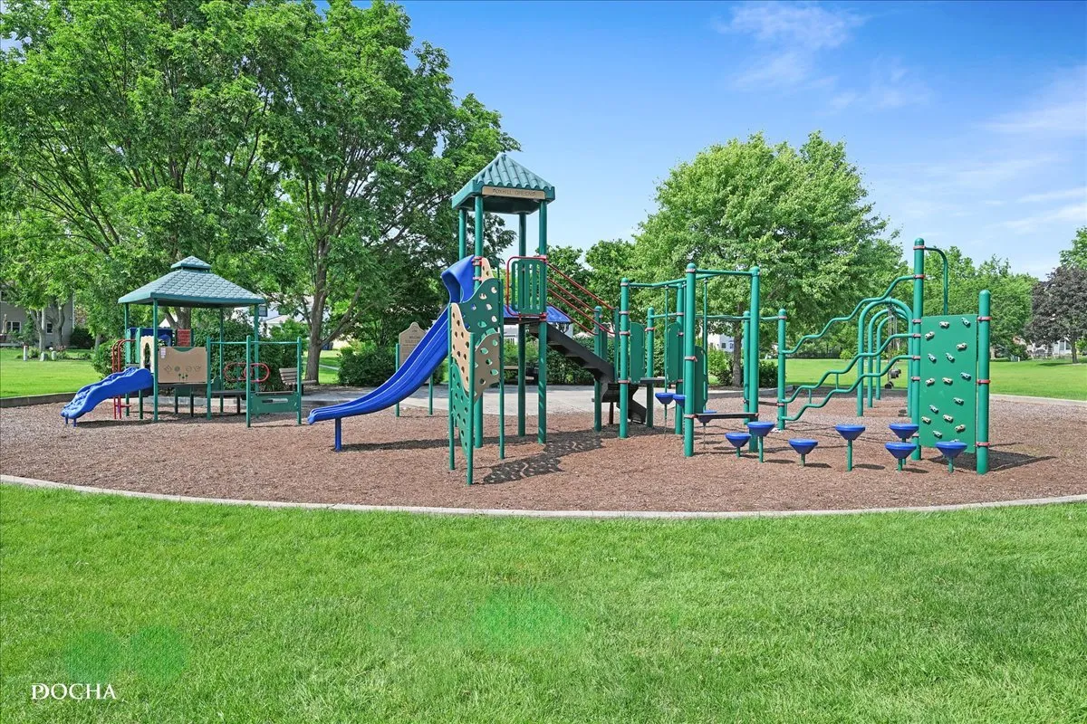 1012 Bainbridge Dr, ,  60563, USA 60563-Naperville-IL