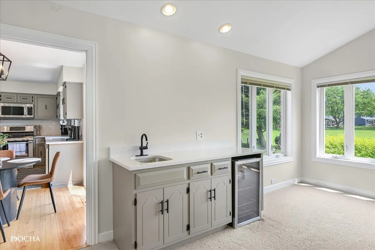 1012 Bainbridge Dr, ,  60563, USA 60563-Naperville-IL