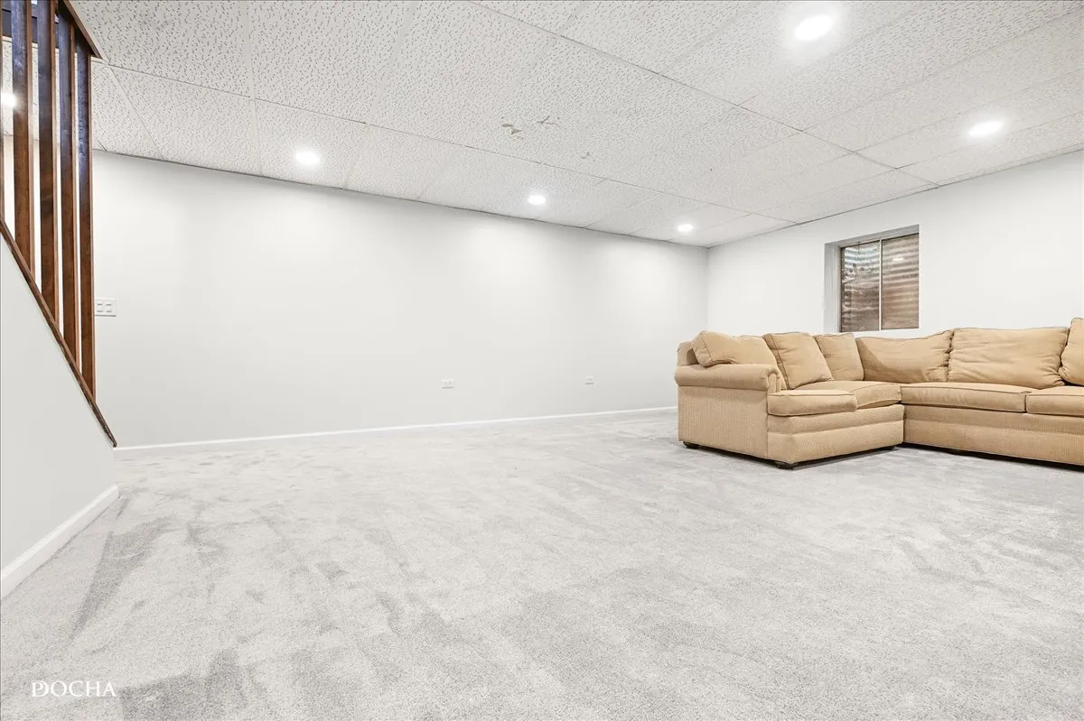1012 Bainbridge Dr, ,  60563, USA 60563-Naperville-IL