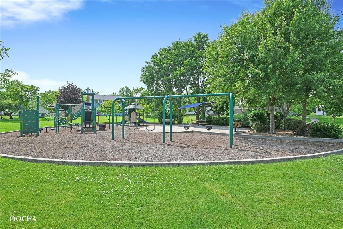 1012 Bainbridge Dr, ,  60563, USA 60563-Naperville-IL