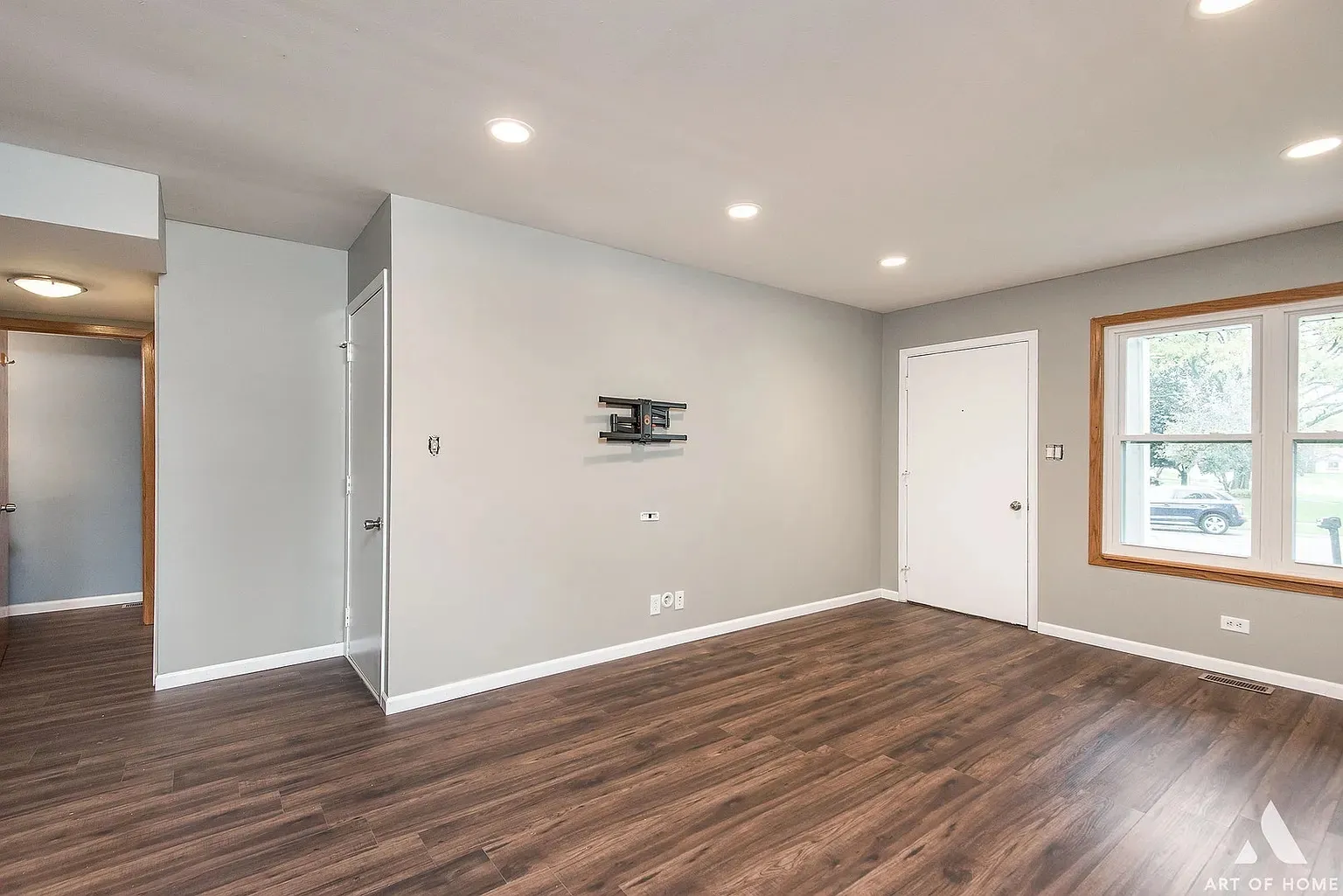 521 Milton Dr, ,  60563, USA 60563-Naperville-IL