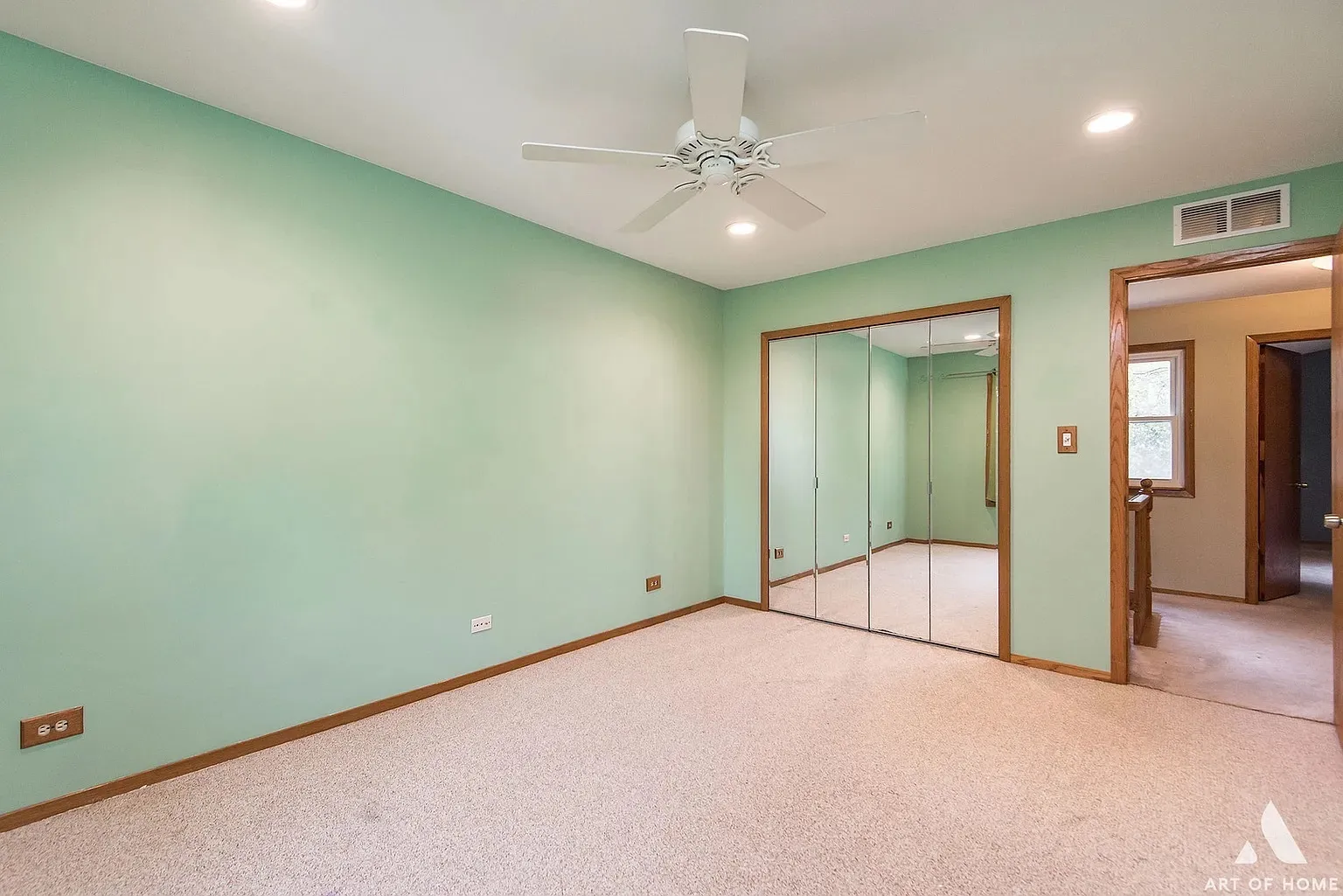 521 Milton Dr, ,  60563, USA 60563-Naperville-IL