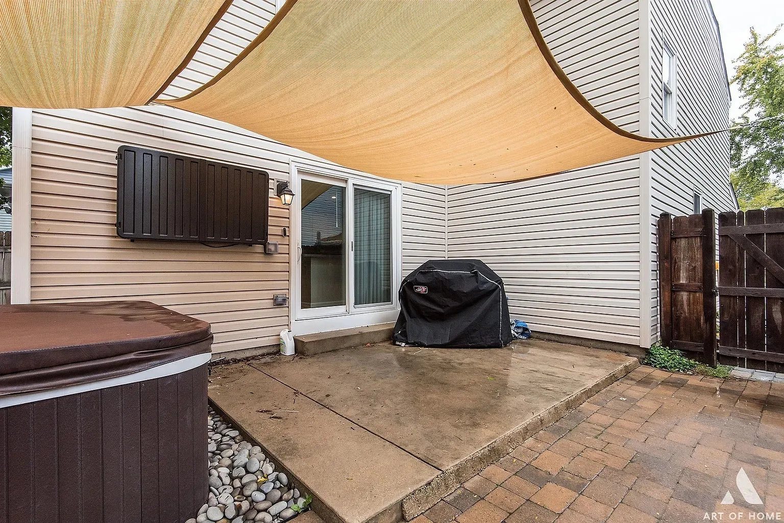 521 Milton Dr, ,  60563, USA 60563-Naperville-IL