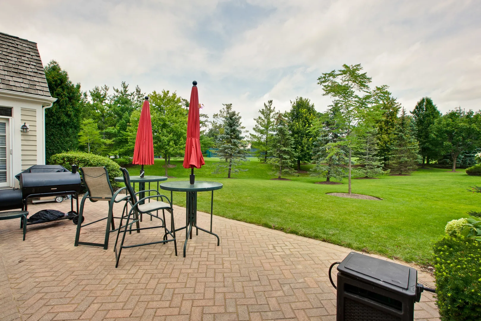 655 S Buckingham Ct, ,  60045, USA 60045-Lake Forest-IL