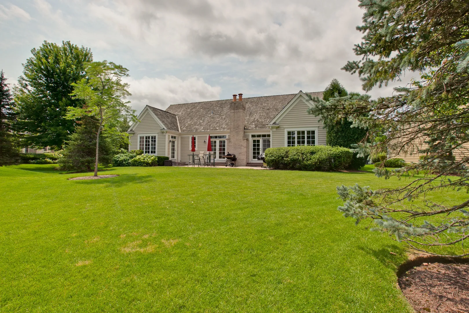 655 S Buckingham Ct, ,  60045, USA 60045-Lake Forest-IL
