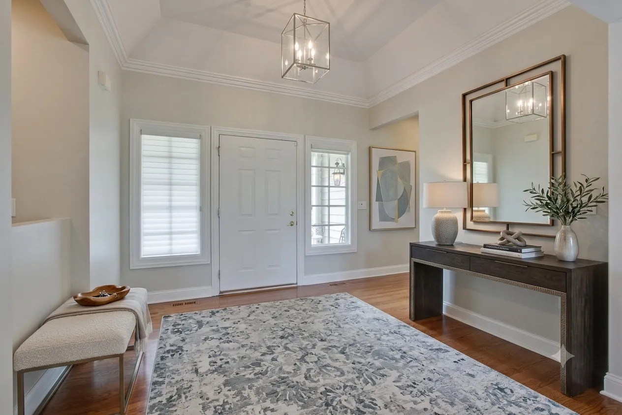 655 S Buckingham Ct, ,  60045, USA 60045-Lake Forest-IL