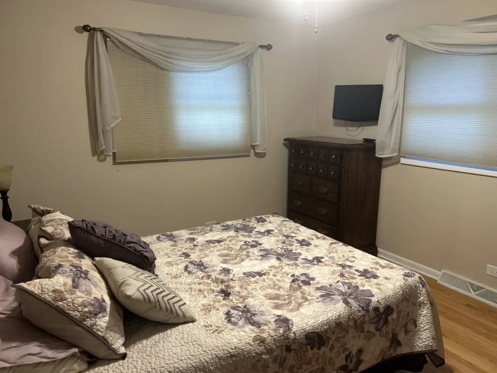 1126 Laurel Ln, ,  60540, USA 60540-Naperville-IL