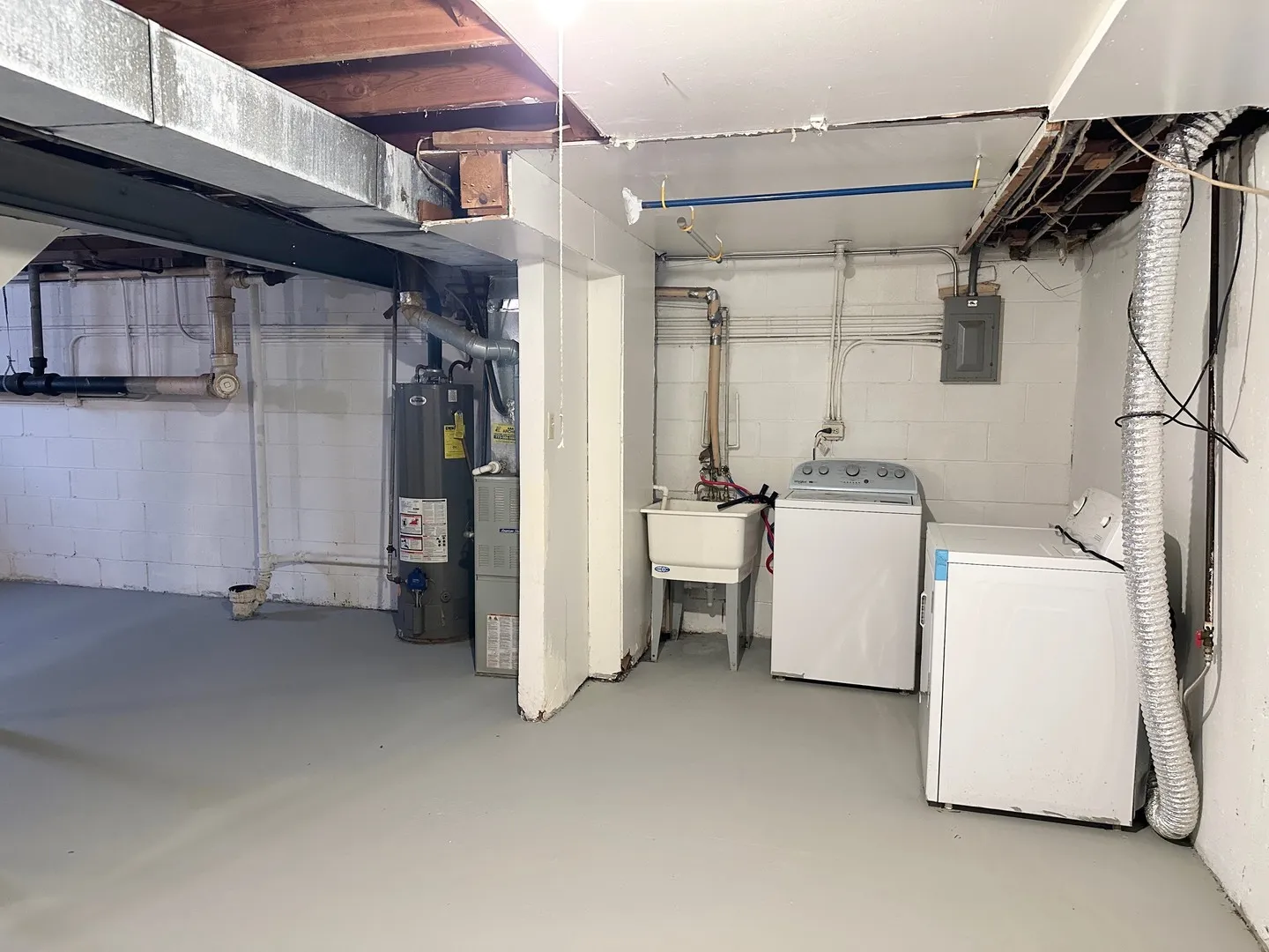 1721 E Roosevelt Rd, ,  60187, USA 60187-Wheaton-IL