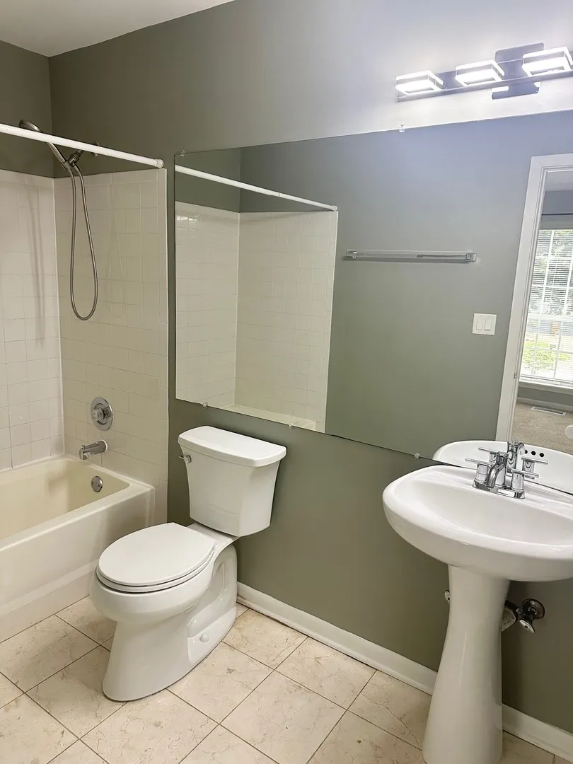 1132 Regency Ct, ,  60193, USA 60193-Schaumburg-IL