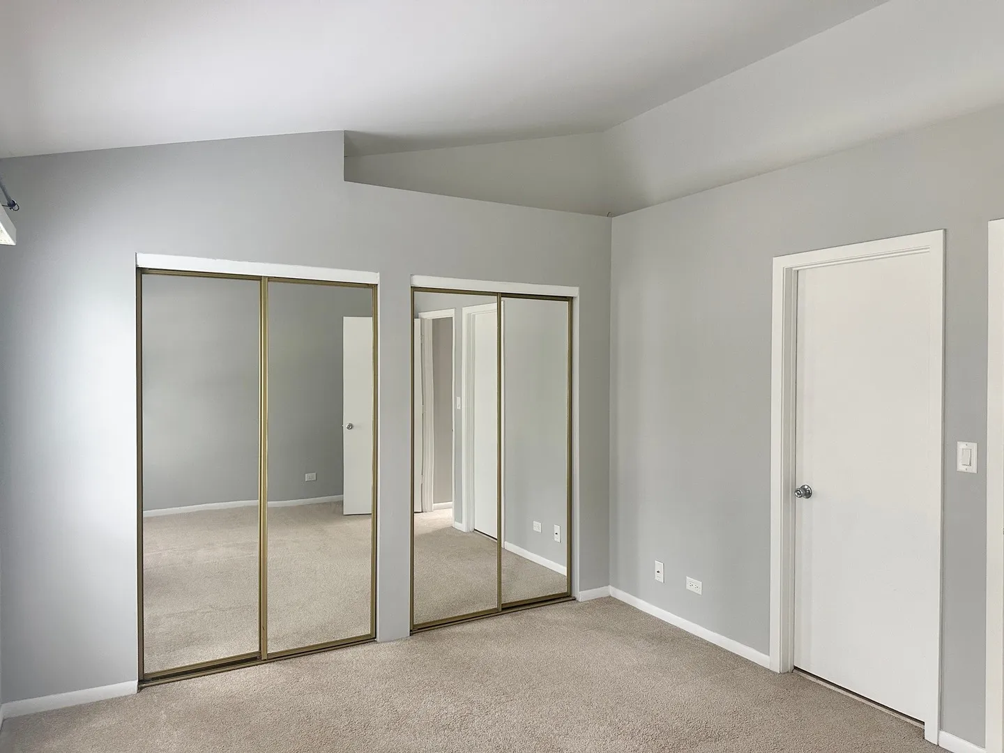 1132 Regency Ct, ,  60193, USA 60193-Schaumburg-IL