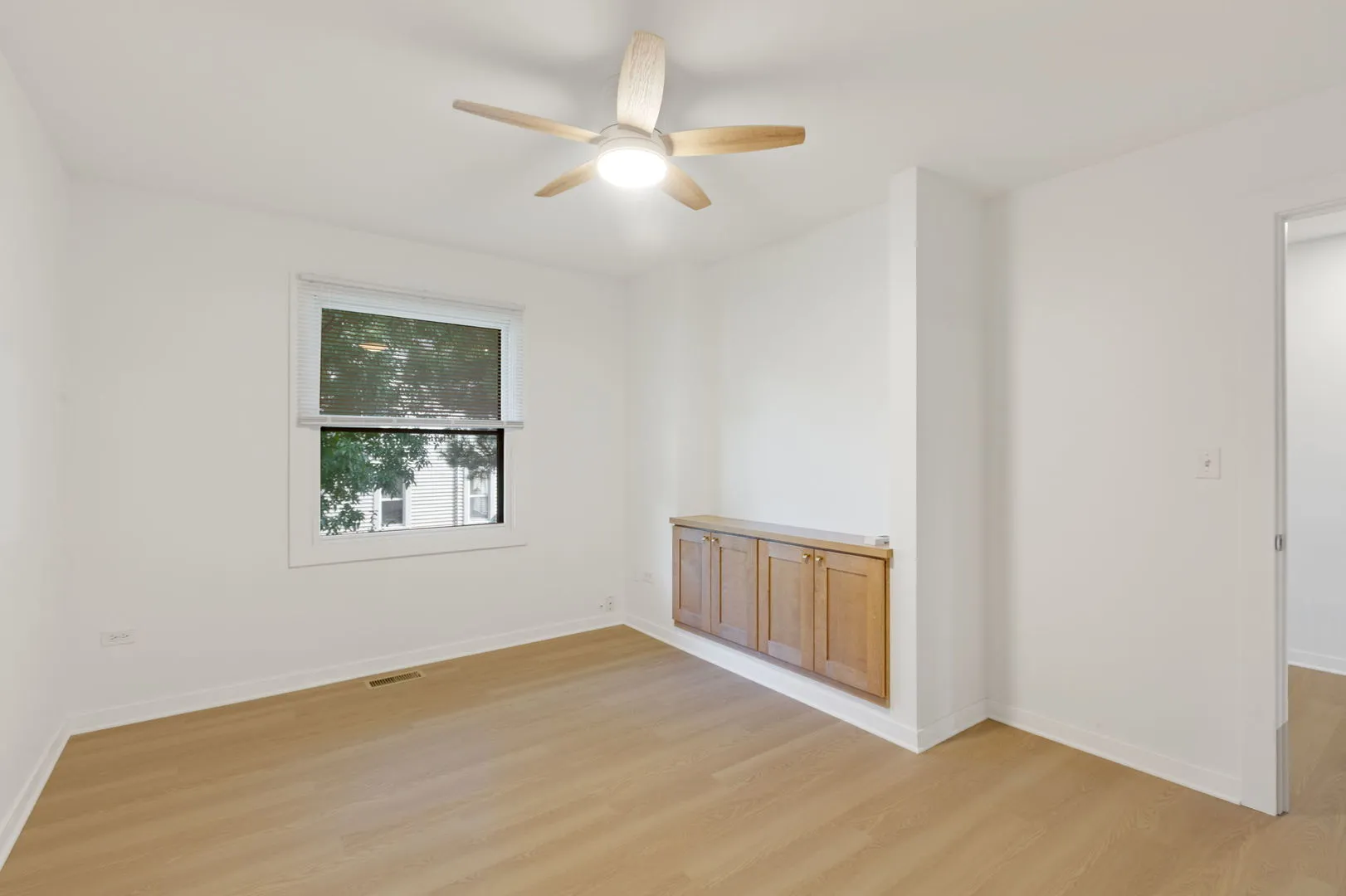 620 N Hough St, , 60010, USA 60010-Barrington-IL