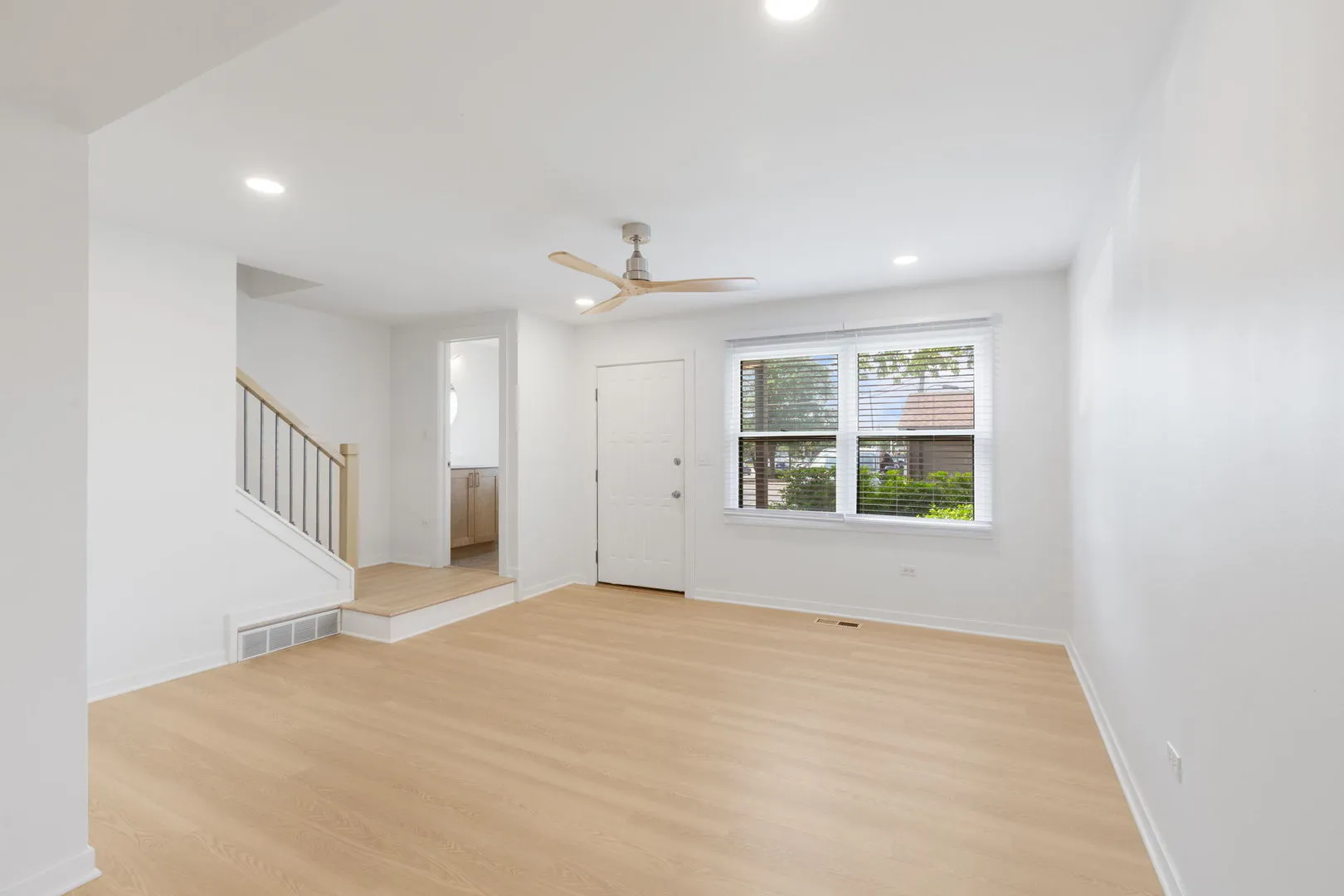 620 N Hough St, , 60010, USA 60010-Barrington-IL