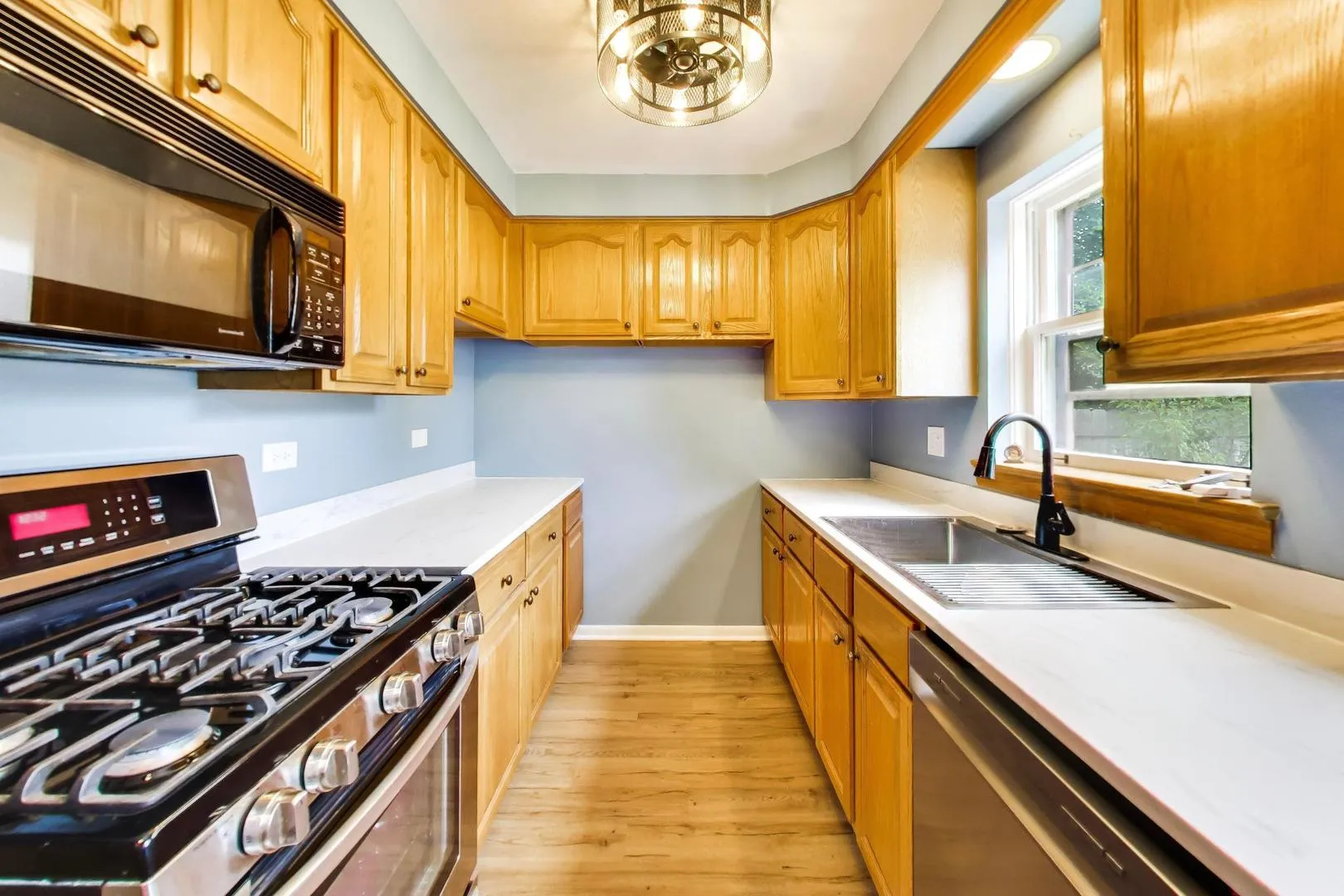 679 Spring Rd, ,  60126, USA 60126-Elmhurst-IL