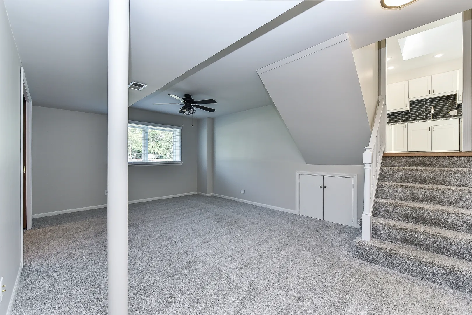 5S480 Campbell Dr, ,  60563, USA 60563-Naperville-IL