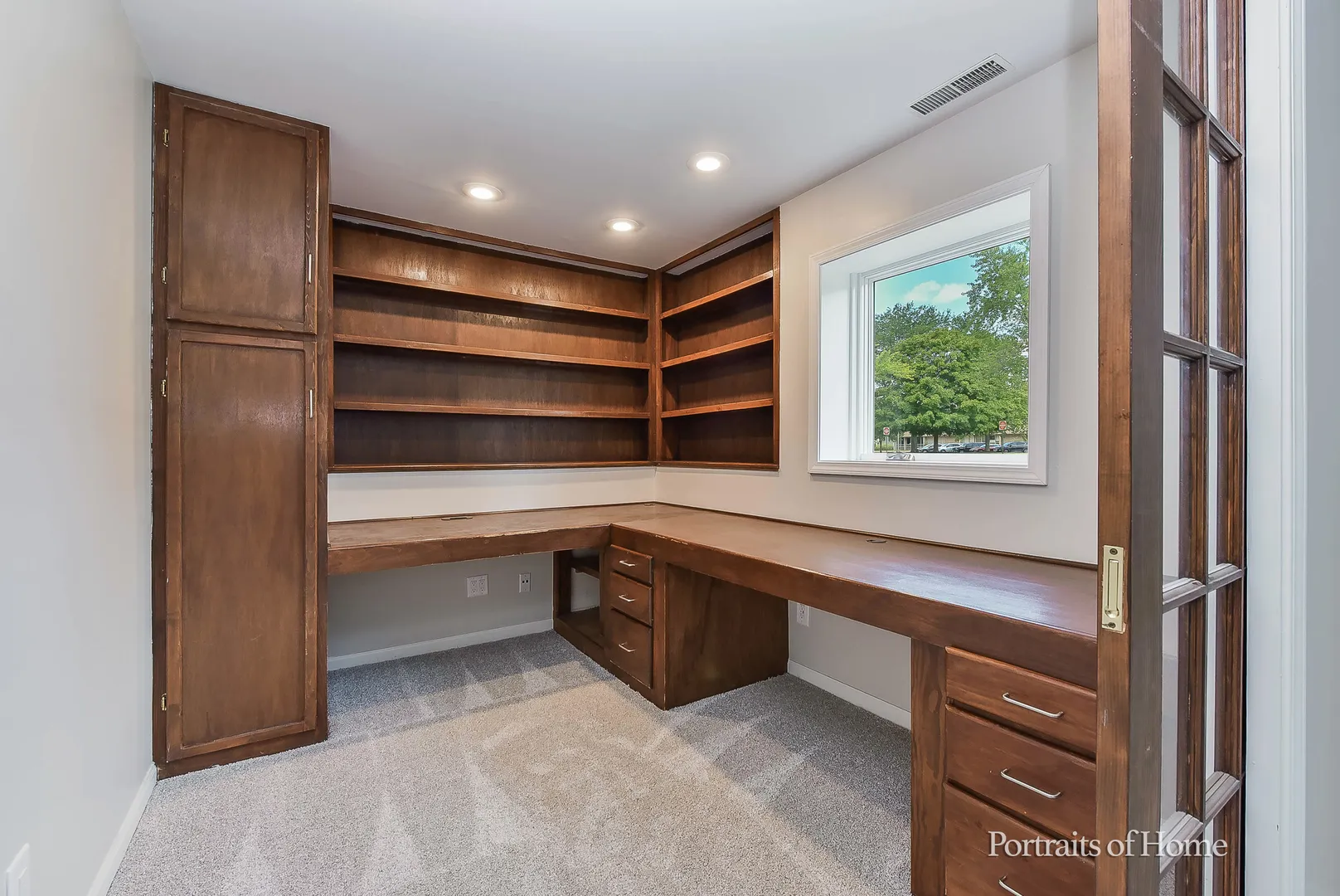 5S480 Campbell Dr, ,  60563, USA 60563-Naperville-IL