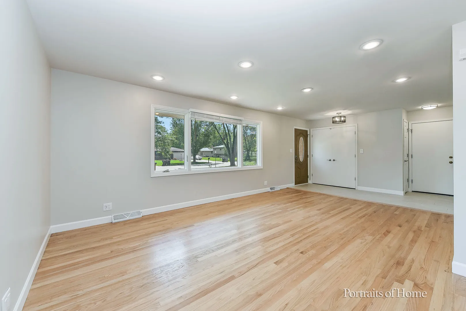 5S480 Campbell Dr, ,  60563, USA 60563-Naperville-IL