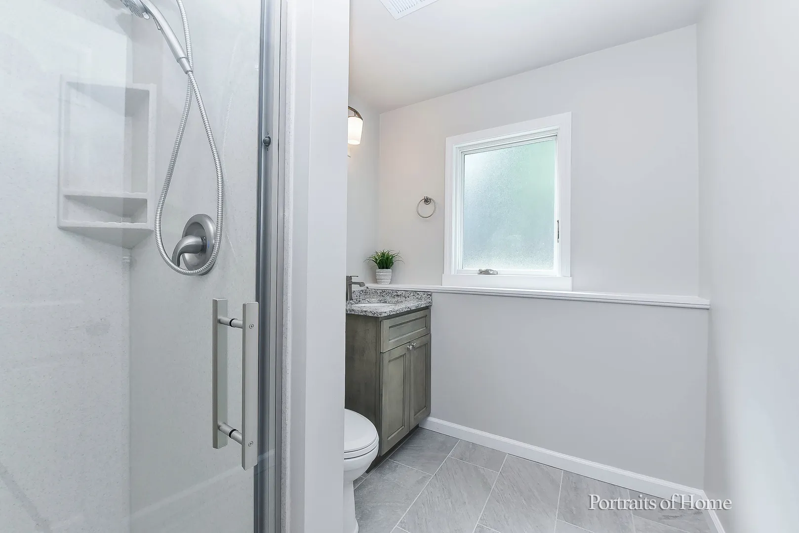 5S480 Campbell Dr, ,  60563, USA 60563-Naperville-IL