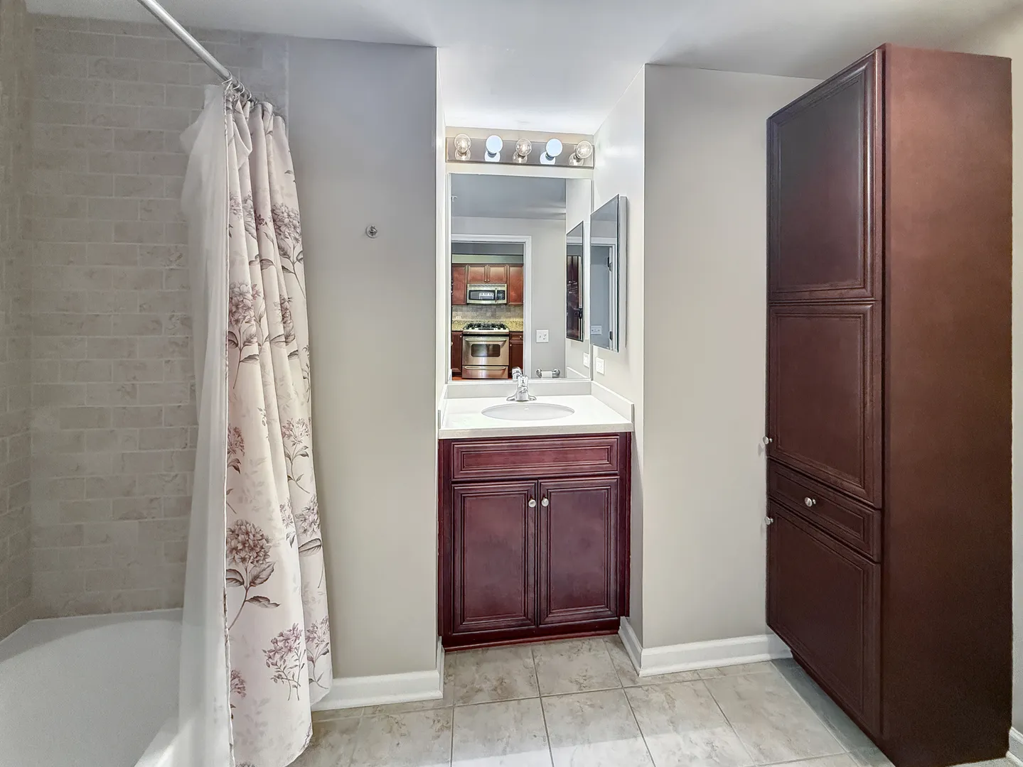 701 W Rand Rd, ,  60004, USA 60004-Arlington Heights-IL