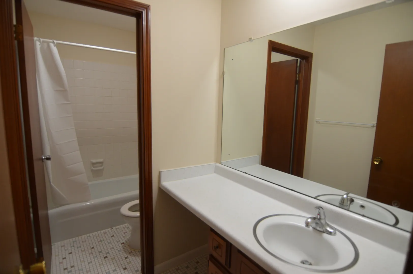 370 S Eastern Ave, , 60010, USA 60010-Barrington-IL