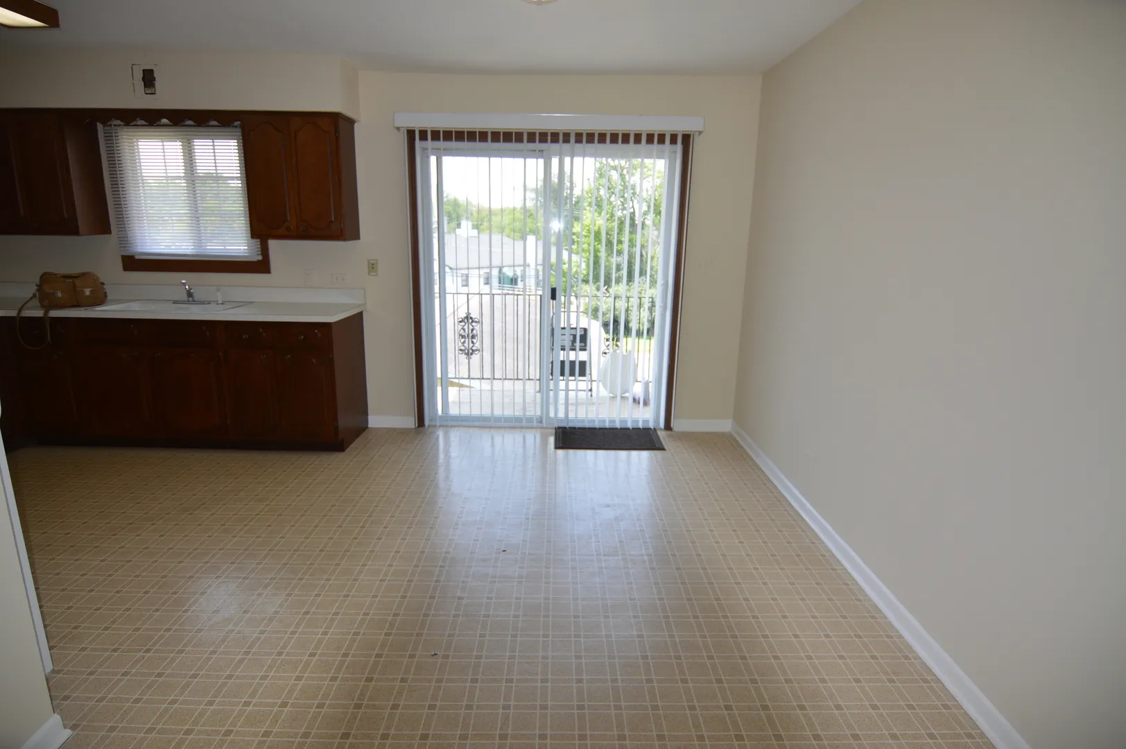 370 S Eastern Ave, , 60010, USA 60010-Barrington-IL