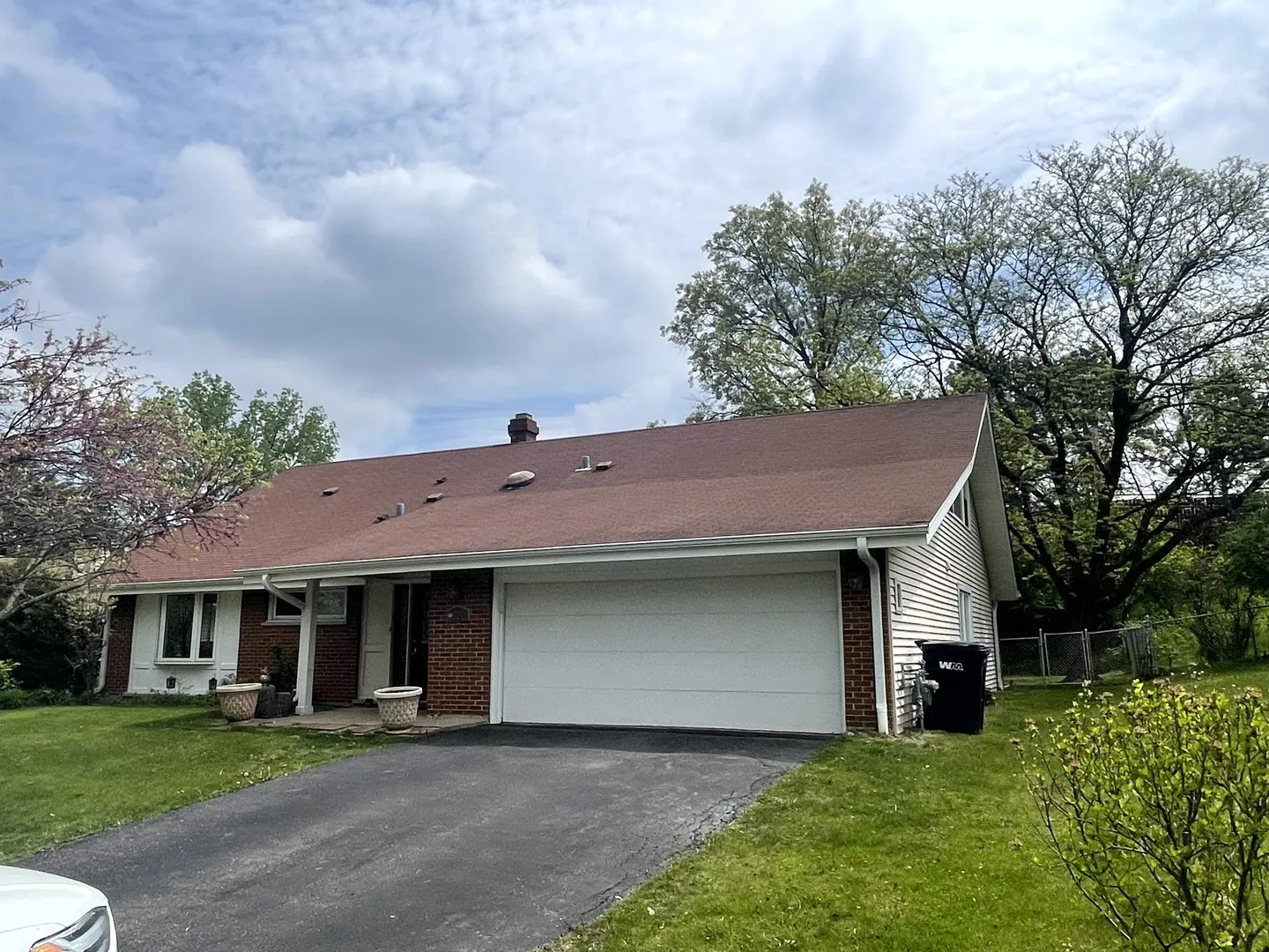 2S525 Lloyd Ave, ,  60148, USA 60148-Lombard-IL