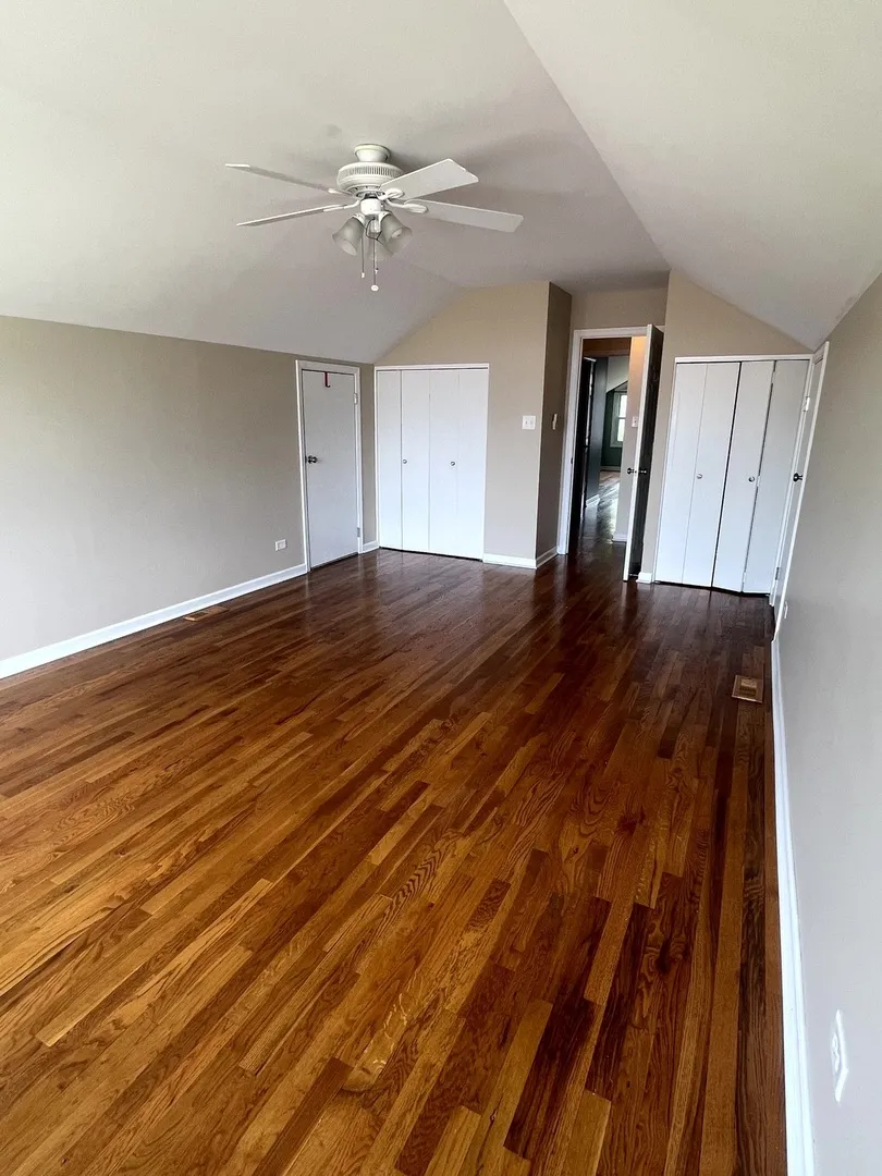 2S525 Lloyd Ave, ,  60148, USA 60148-Lombard-IL