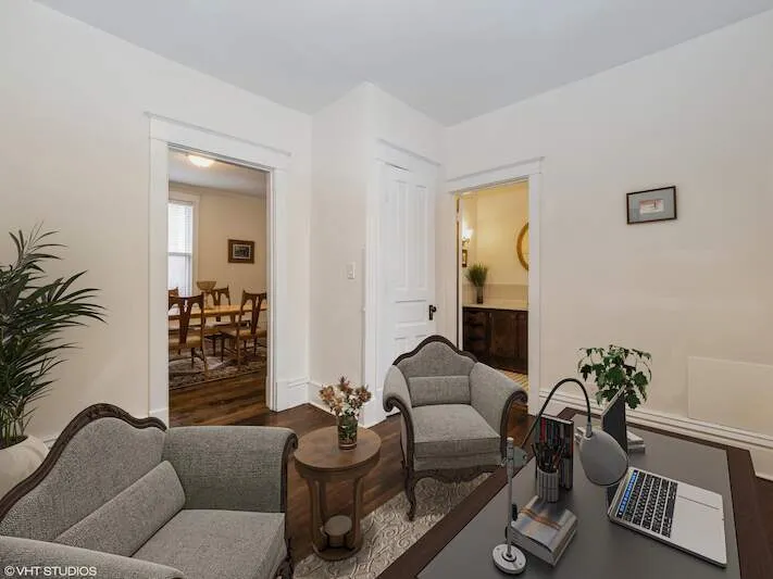 209 W Main St, ,  60010, USA 60010-Barrington-IL