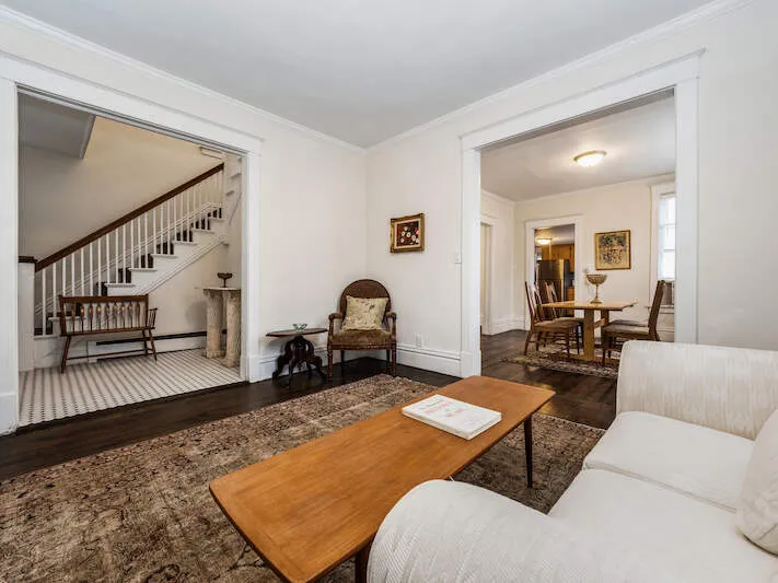 209 W Main St, ,  60010, USA 60010-Barrington-IL