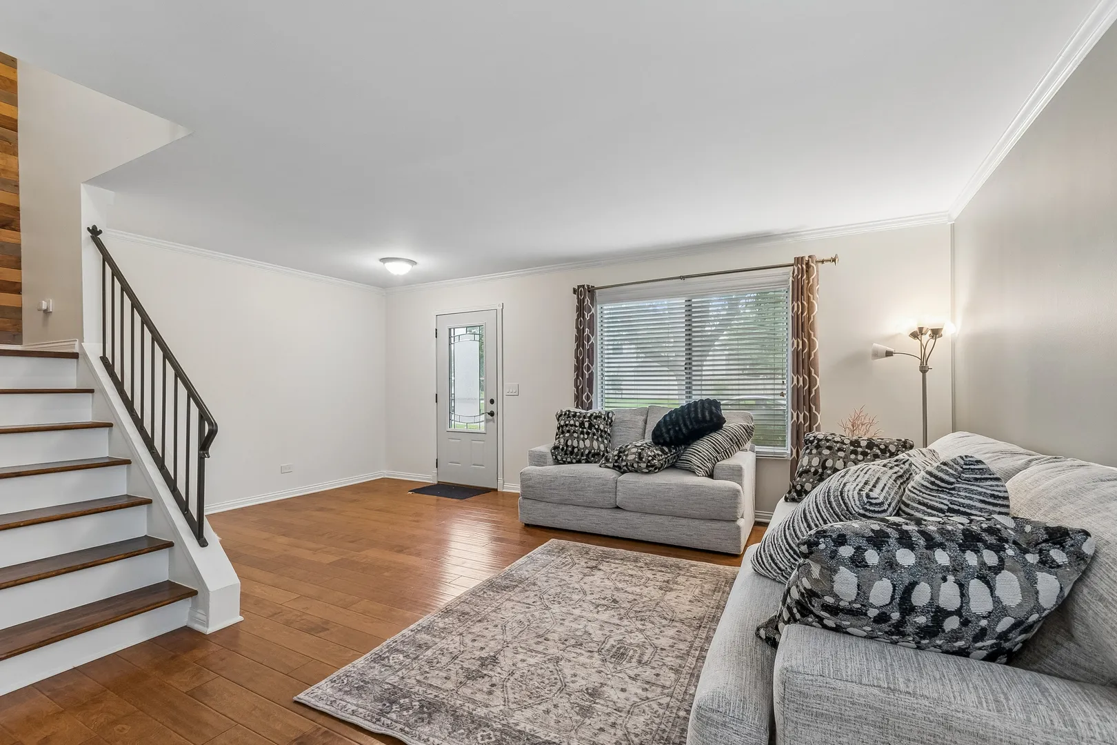 298 Danbury Dr, , 60565, USA 60565-Naperville-IL