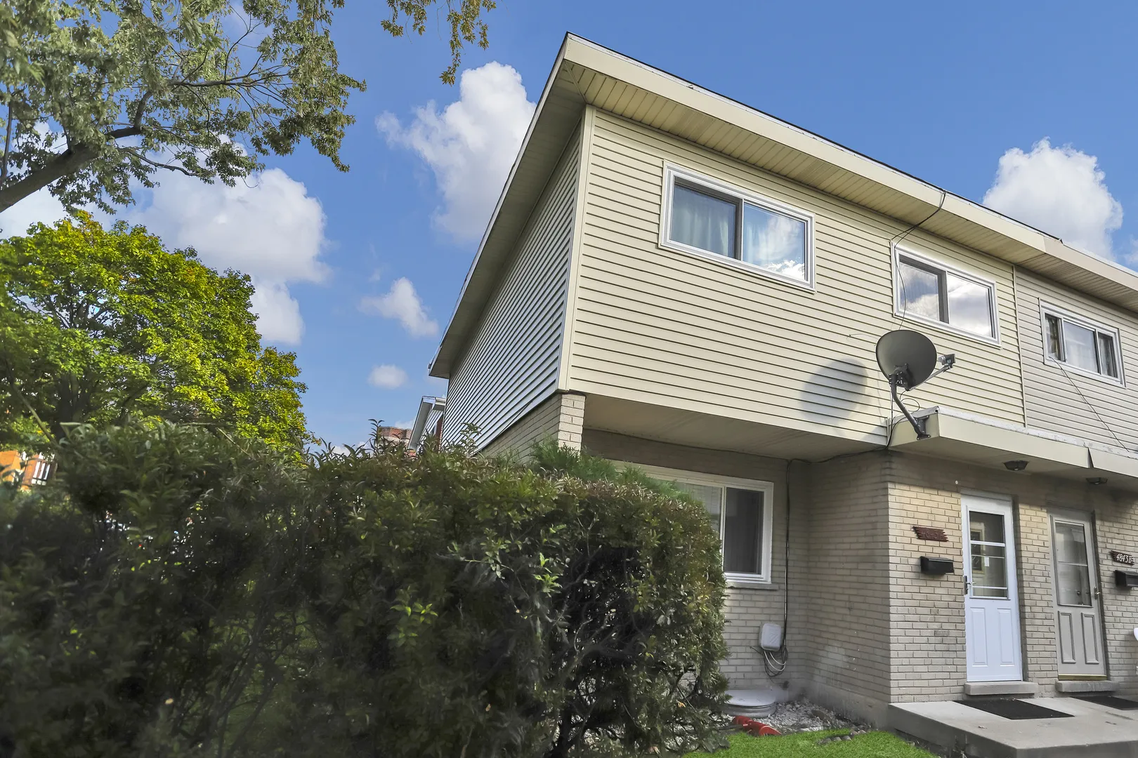 4843 Elm St, , 60077, USA 60076-Skokie-IL