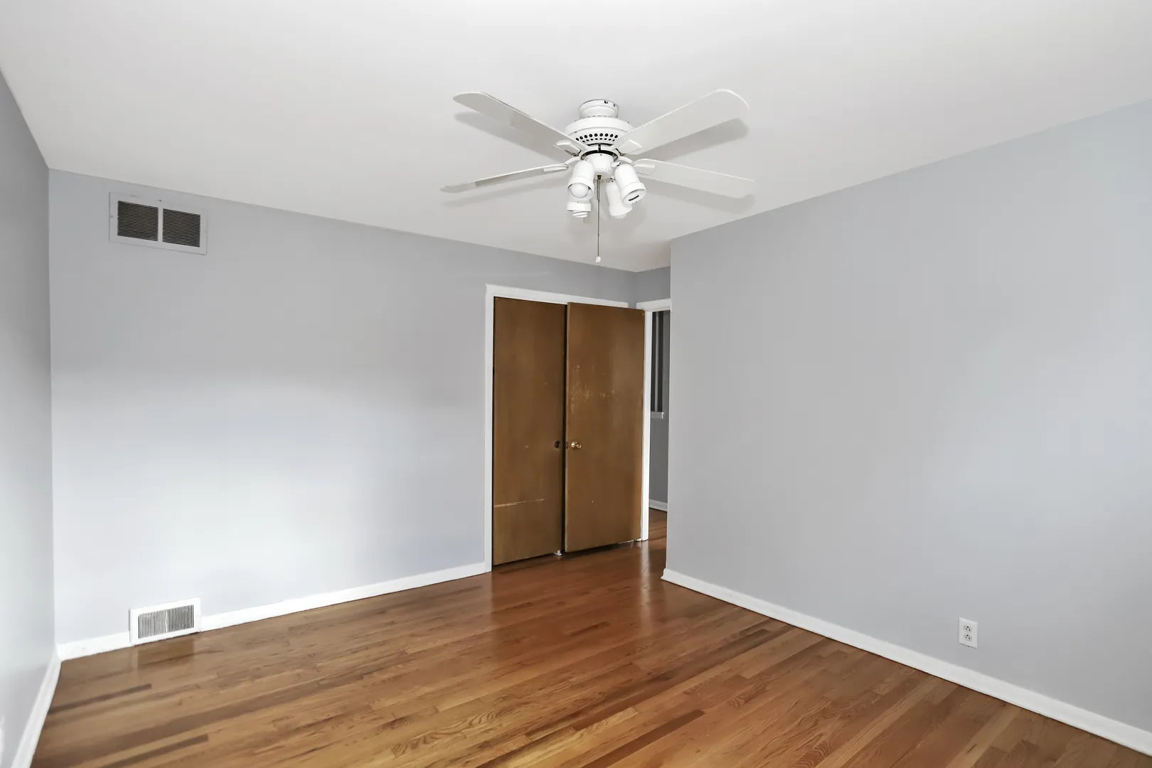 4843 Elm St, , 60077, USA 60076-Skokie-IL