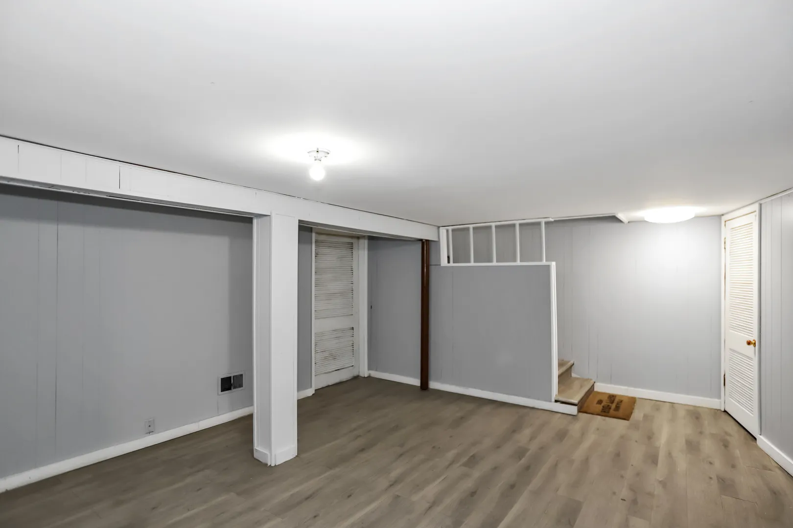 4843 Elm St, , 60077, USA 60076-Skokie-IL