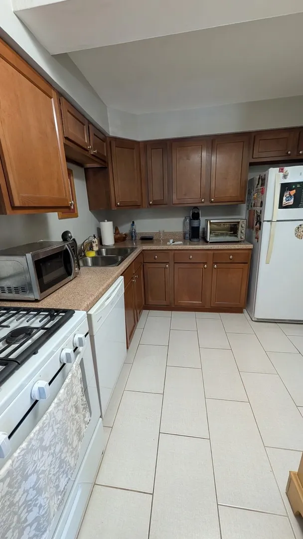 10353 Dearlove Rd, , 60025, USA 60025-Glenview-IL