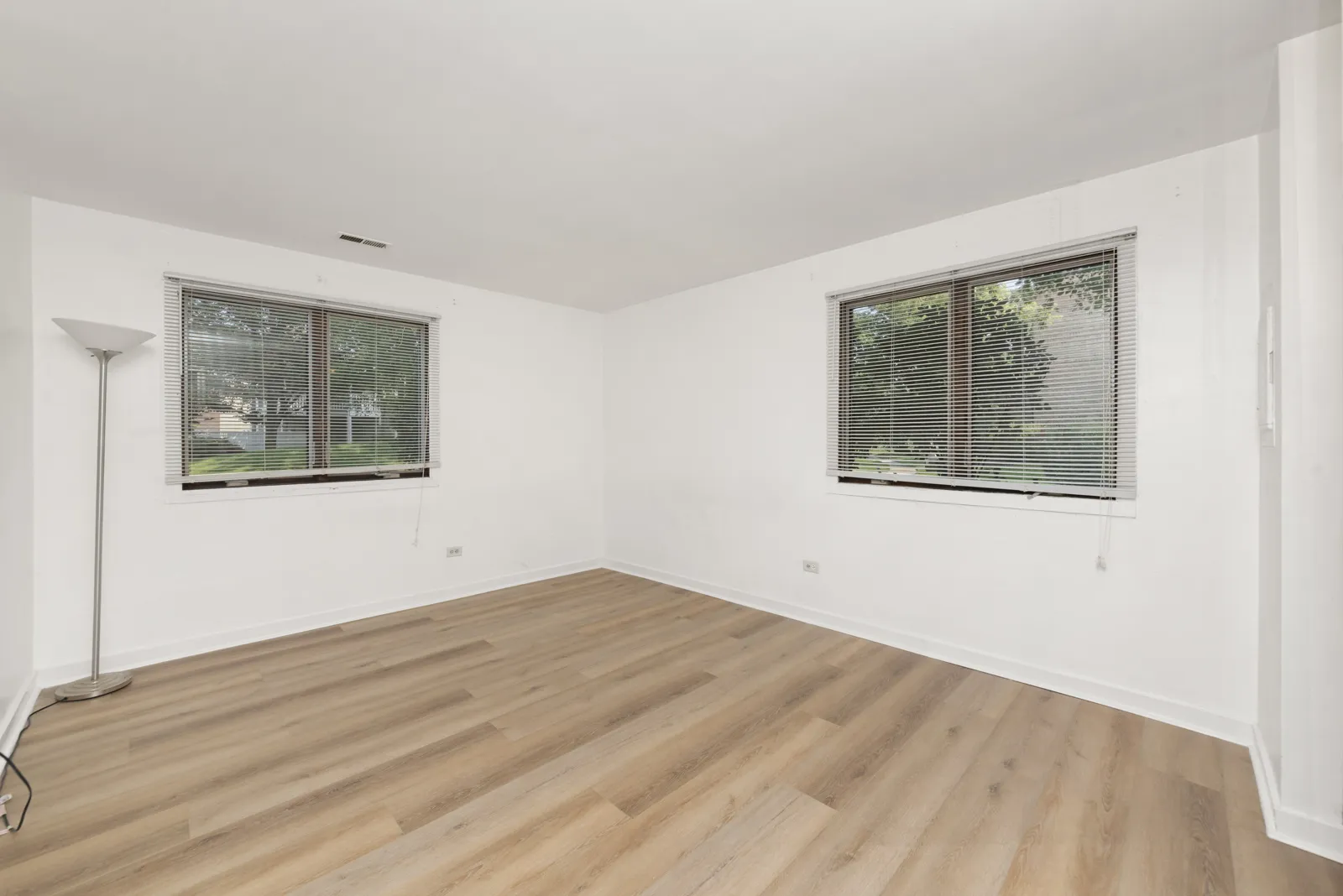1420 Stonebridge Cir, ,  60189, USA 60189-Wheaton-IL
