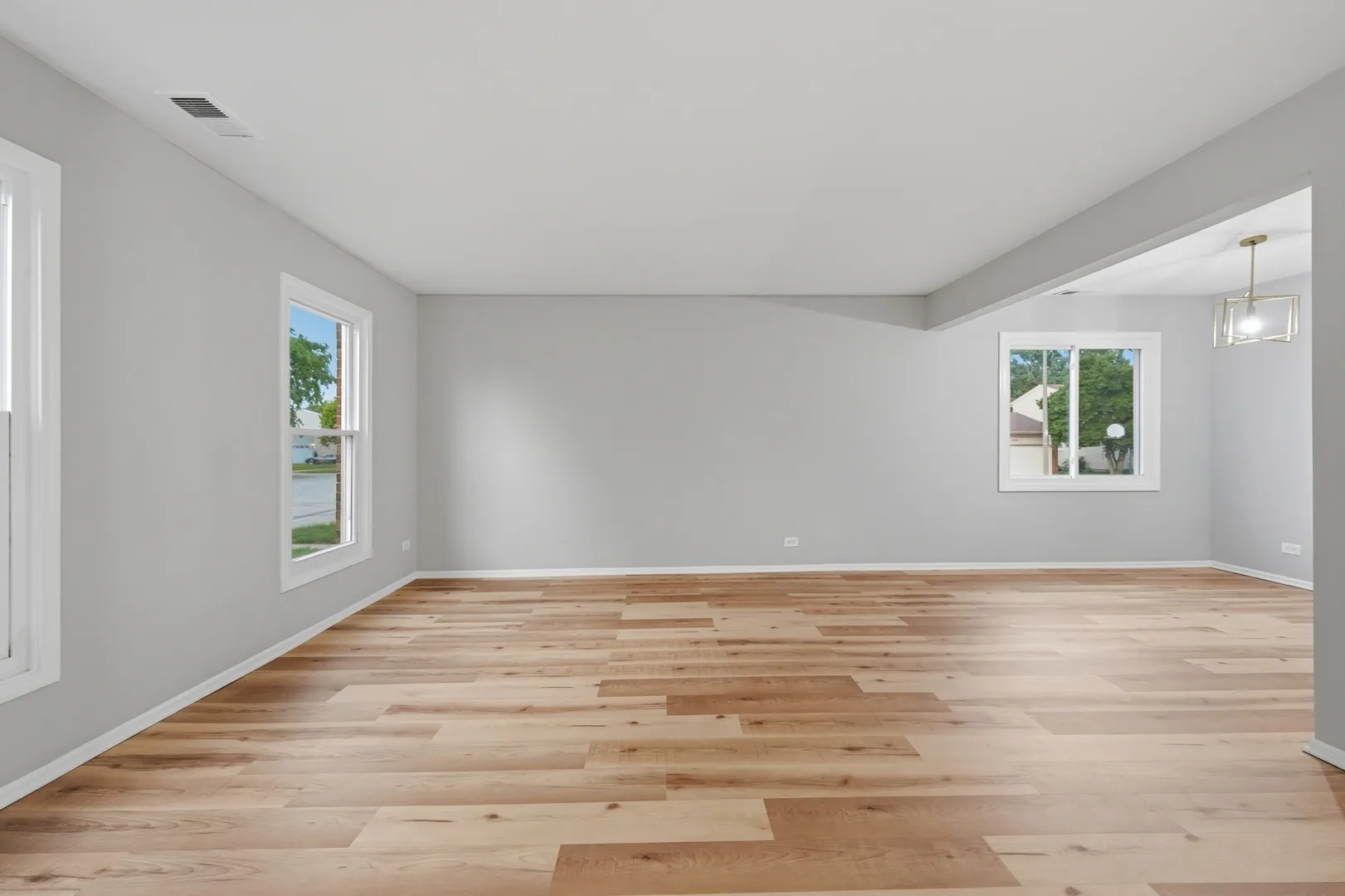 5039 Chambers Dr, , 60010, USA 60010-Hoffman Estates-IL