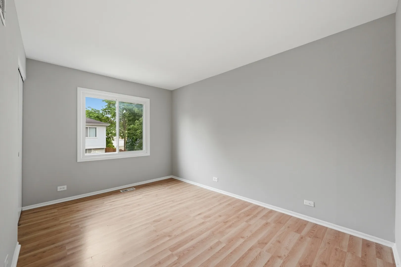 5039 Chambers Dr, , 60010, USA 60010-Hoffman Estates-IL