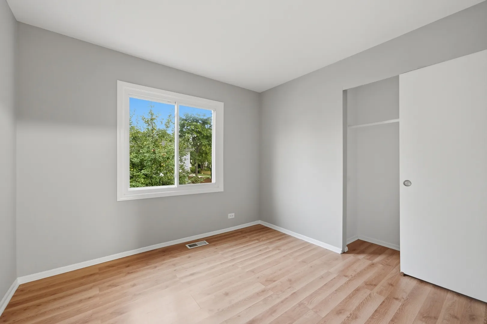 5039 Chambers Dr, , 60010, USA 60010-Hoffman Estates-IL